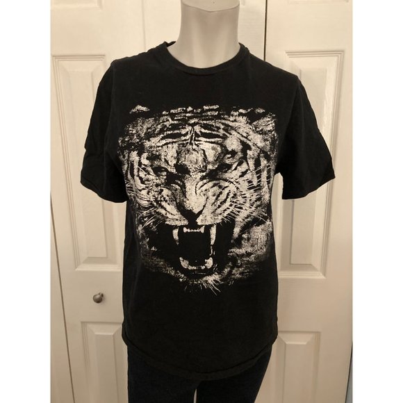Tiger Graphic Tshirt 